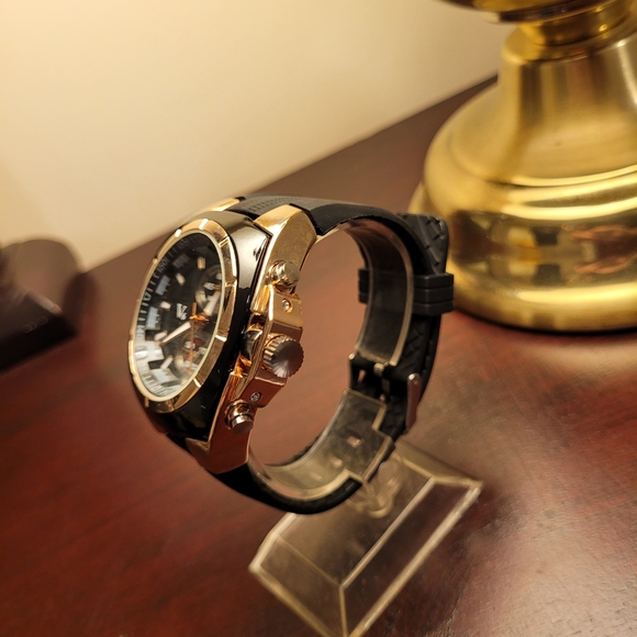 Brand New Men's Black and Rose Gold V6 Chronograph Watch - Picture 2 of 5